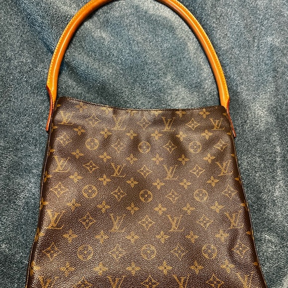 🔥Sold🔥Louis Vuitton Looping GM - Picture 1 of 8